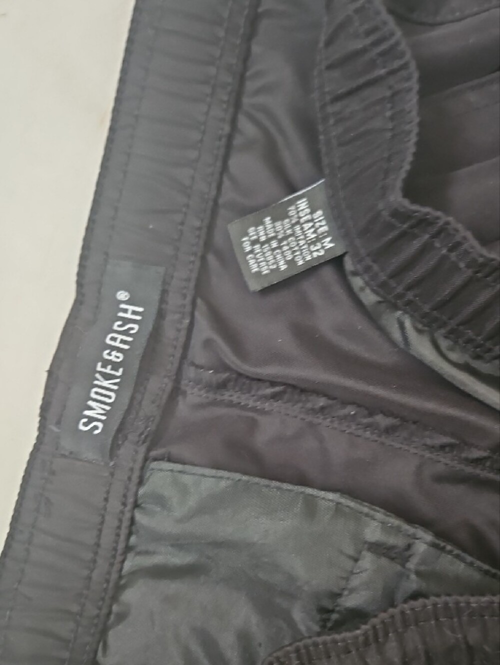 Men's Black Cargo Jogger Pants - Versatile Everyday Wear Size M - Picture 3 of 5